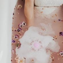 Holiday Spice Bath Bomb
